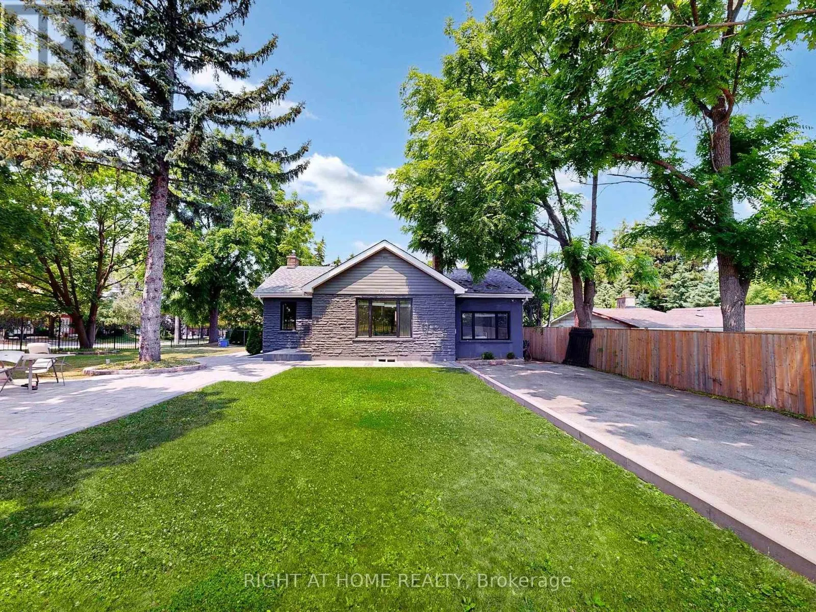 174 LANGSTAFF ROAD
