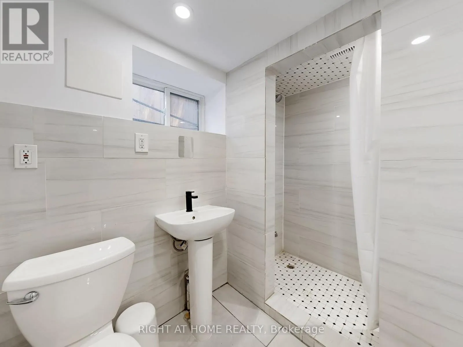 174 LANGSTAFF ROAD