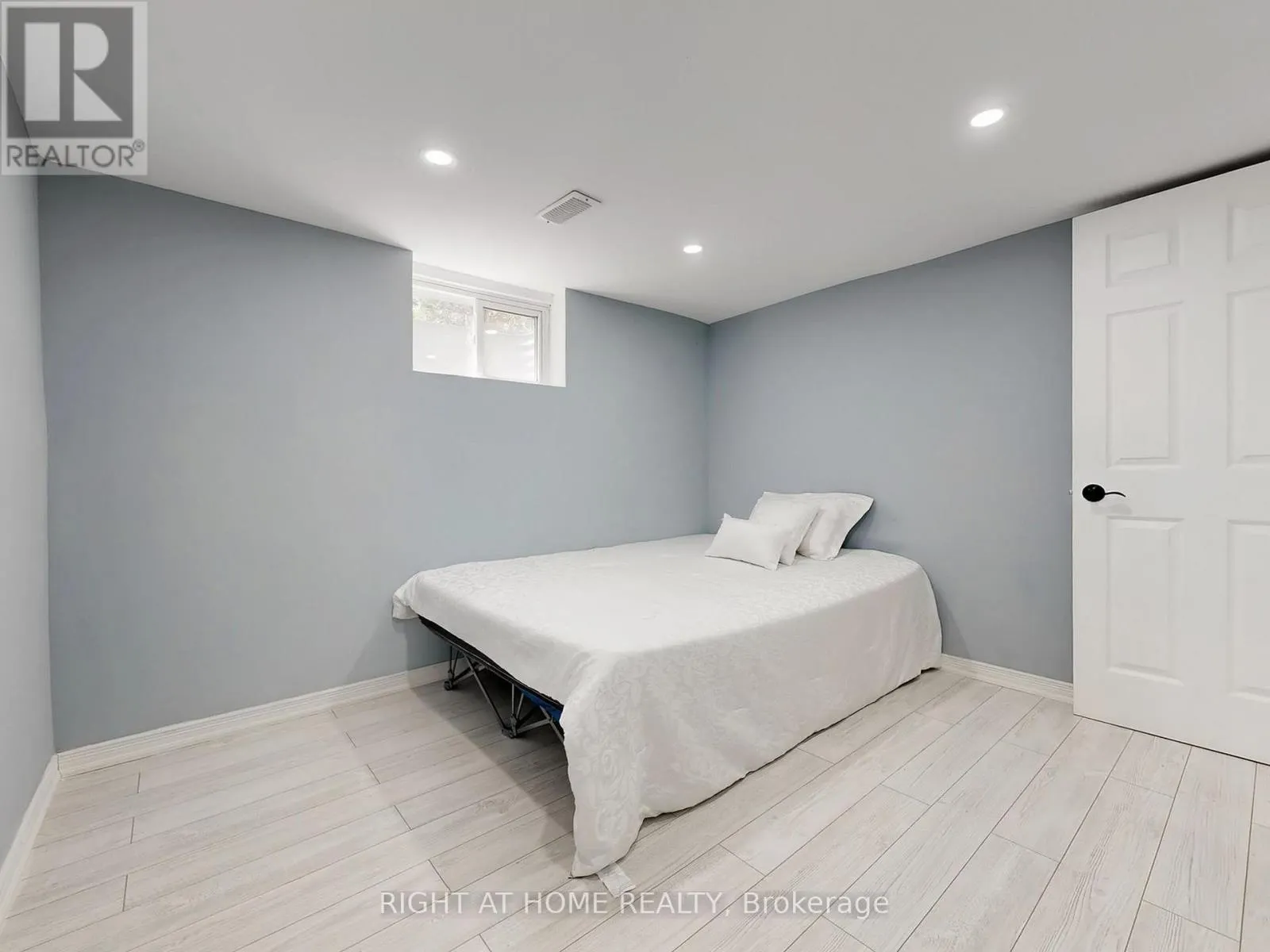 174 LANGSTAFF ROAD