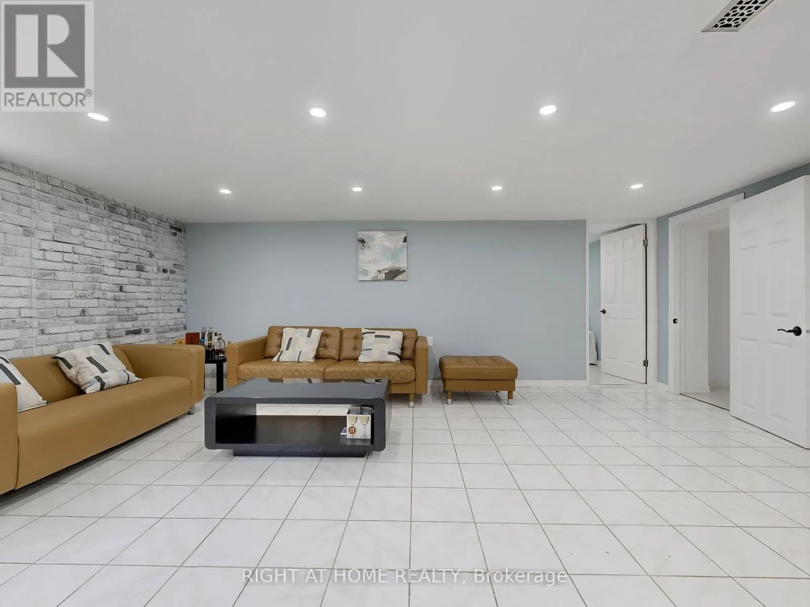 174 LANGSTAFF ROAD