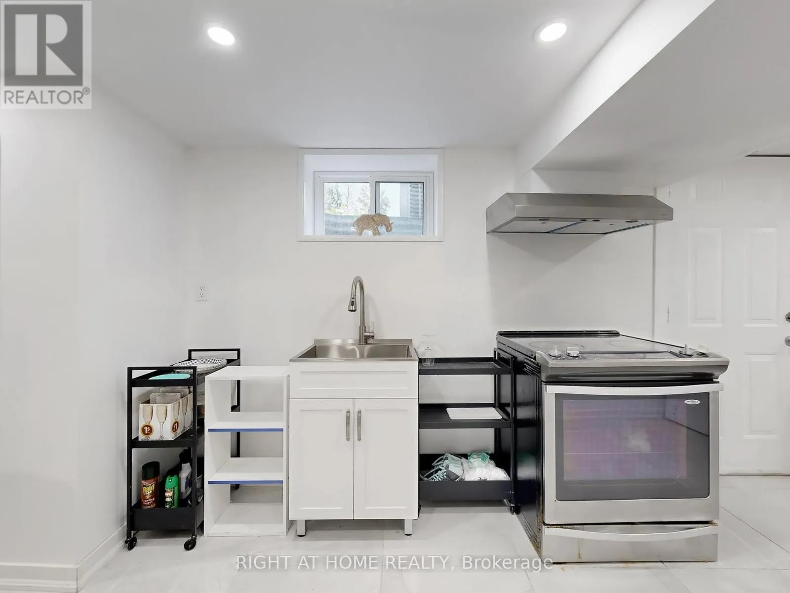 174 LANGSTAFF ROAD