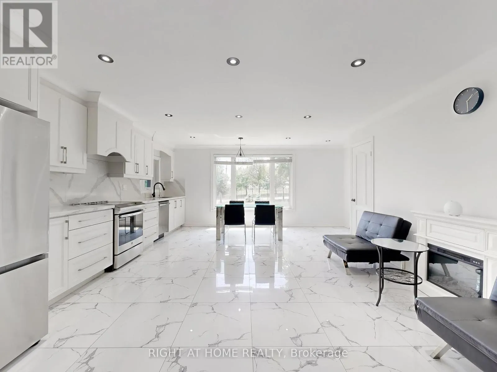 174 LANGSTAFF ROAD