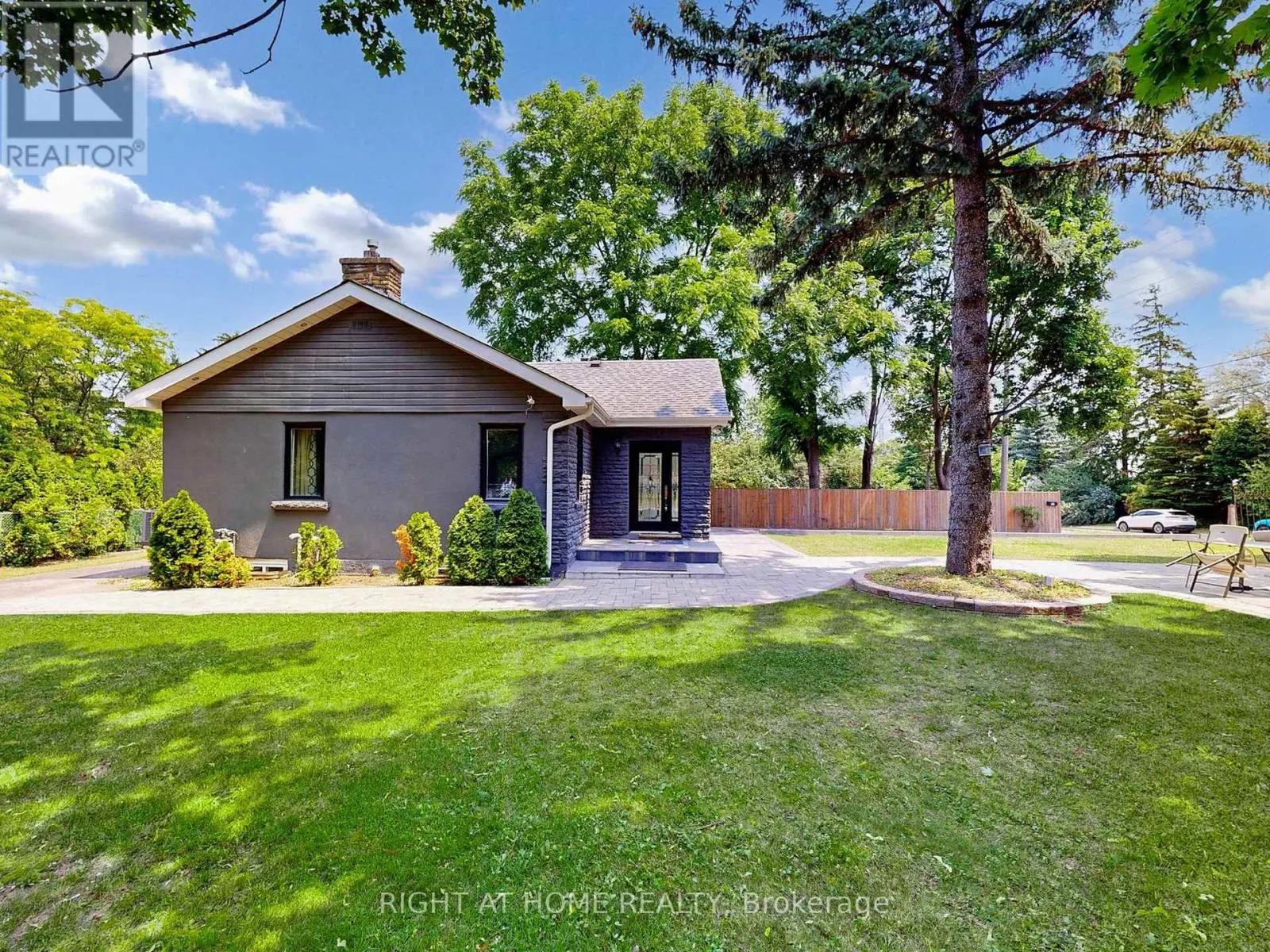 174 LANGSTAFF ROAD