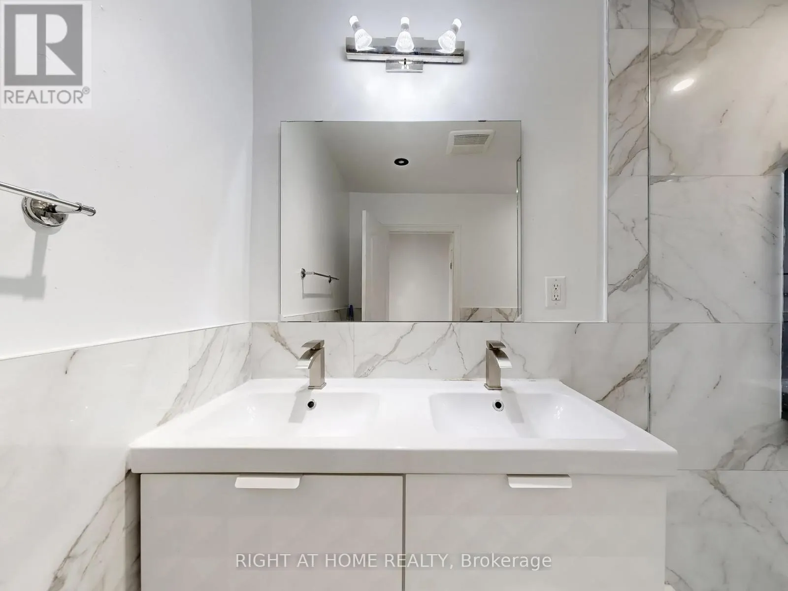 174 LANGSTAFF ROAD