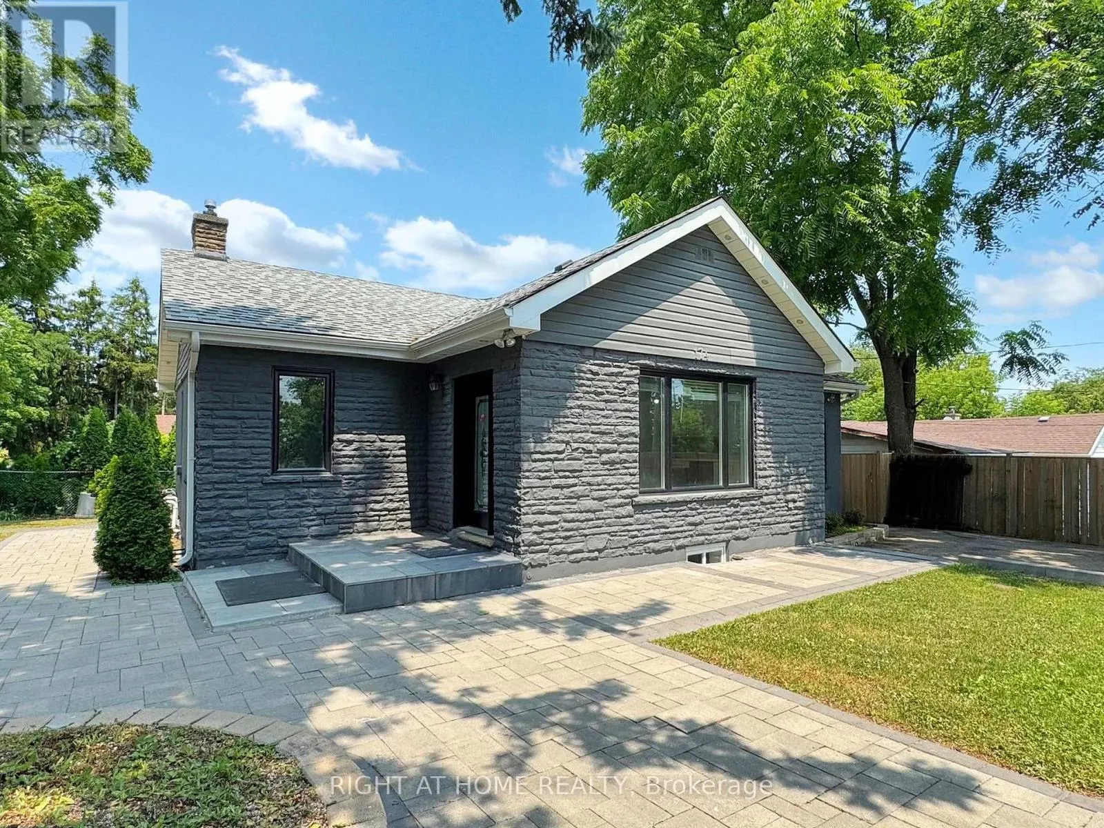 174 LANGSTAFF ROAD