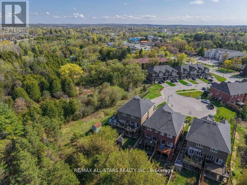 19 MICHAEL CUMMINGS COURT