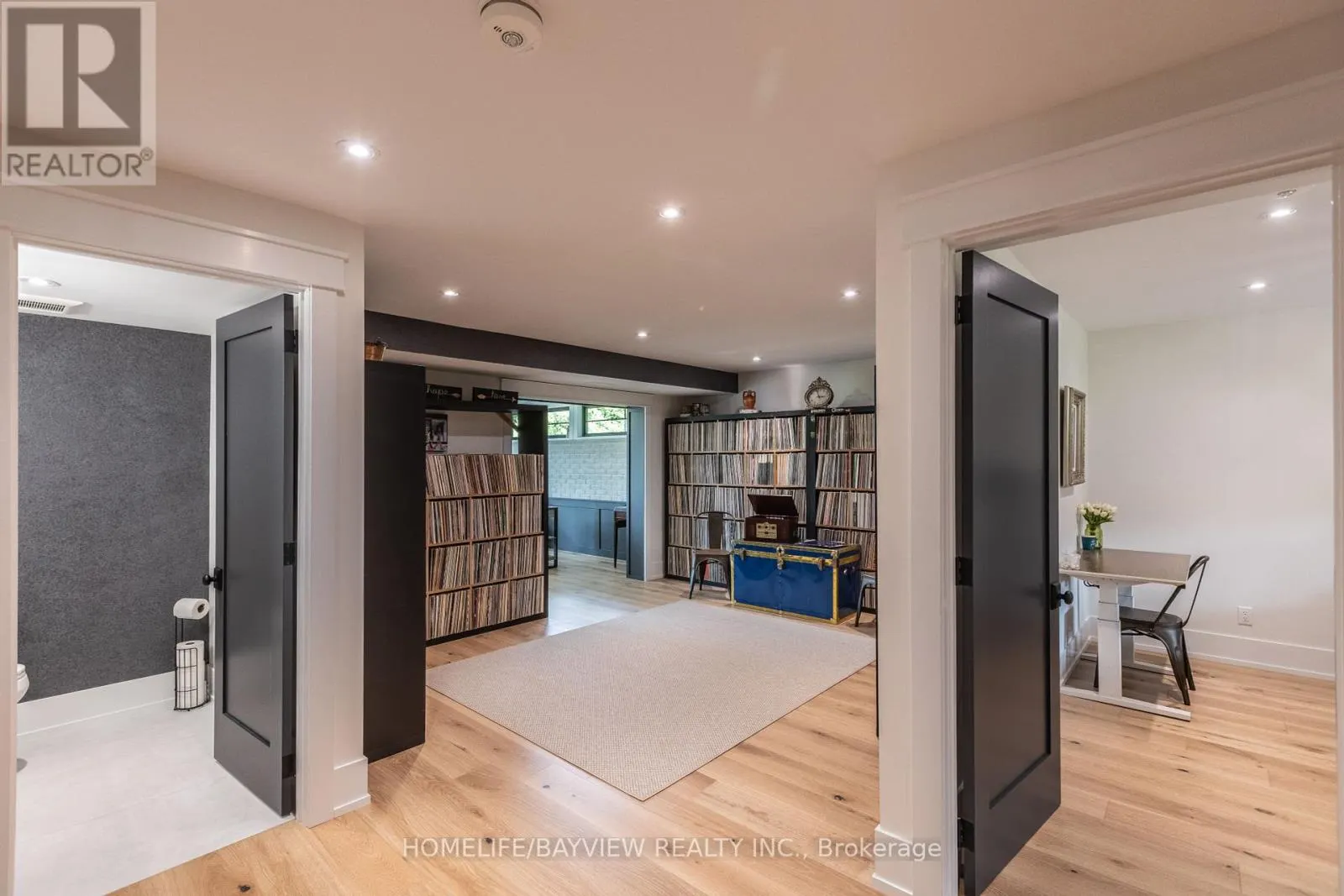 17 JASMINE CRESCENT