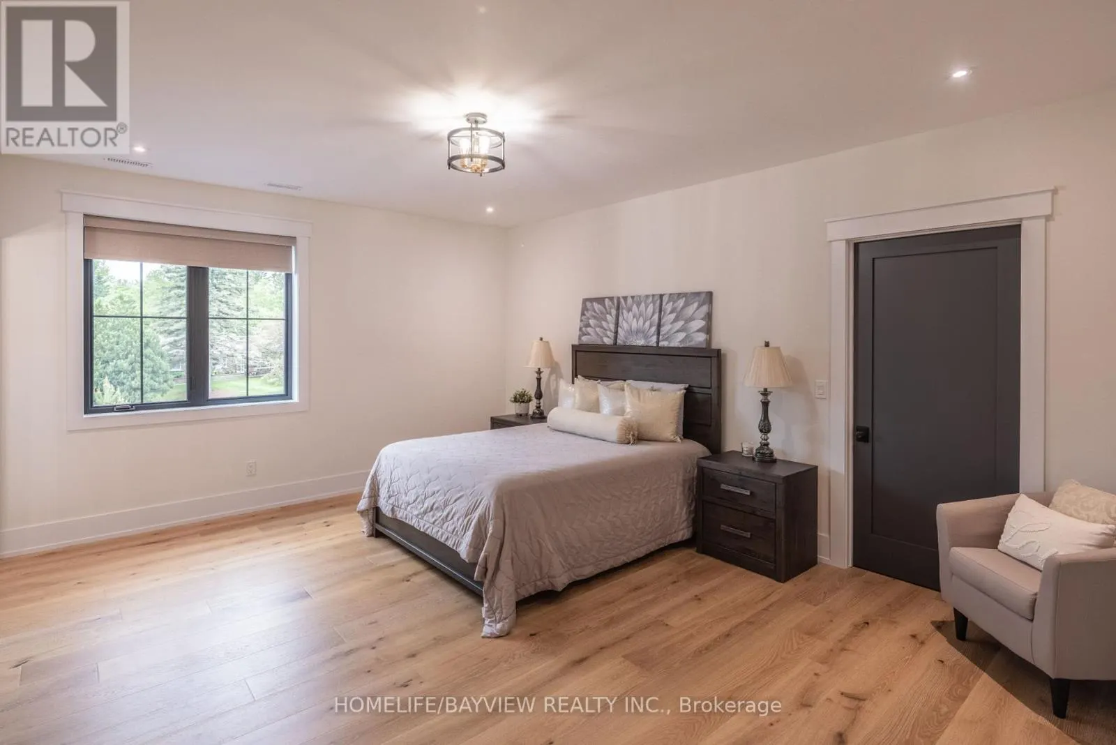 17 JASMINE CRESCENT