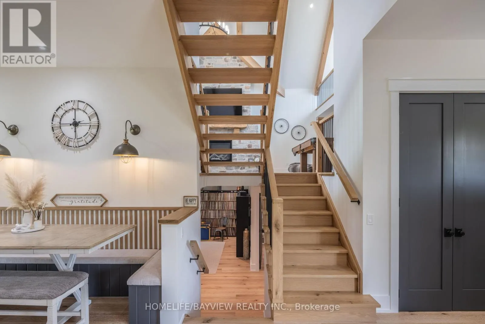 17 JASMINE CRESCENT