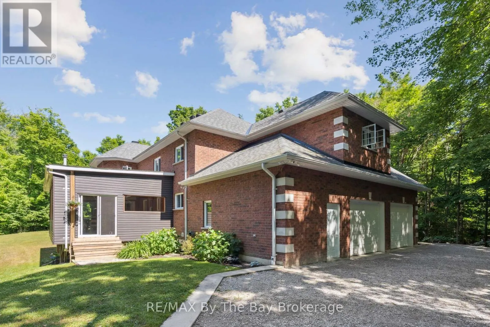 19 GILLESPIE TRAIL SE