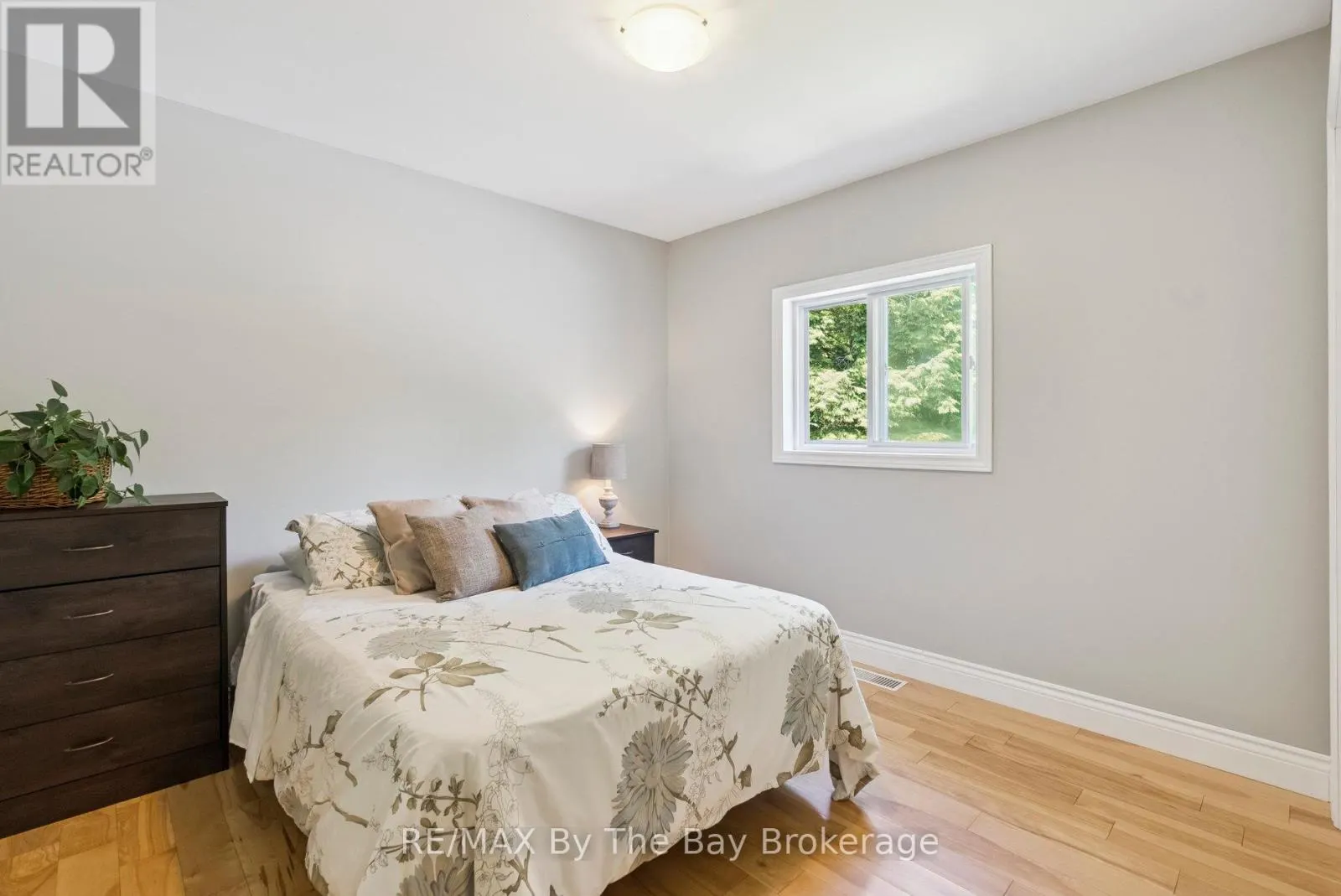 19 GILLESPIE TRAIL SE