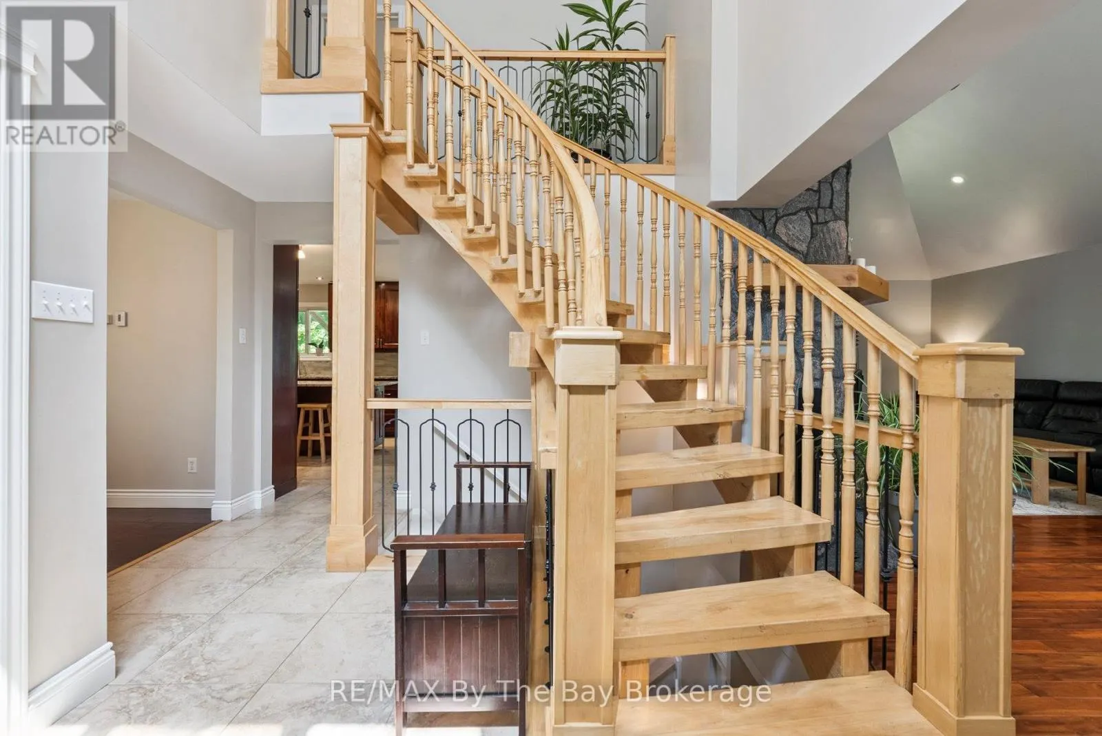 19 GILLESPIE TRAIL SE