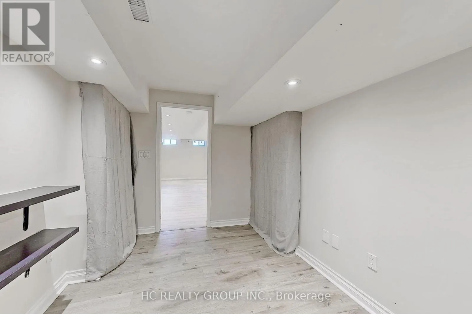 78 AUTUMN HILL BOULEVARD