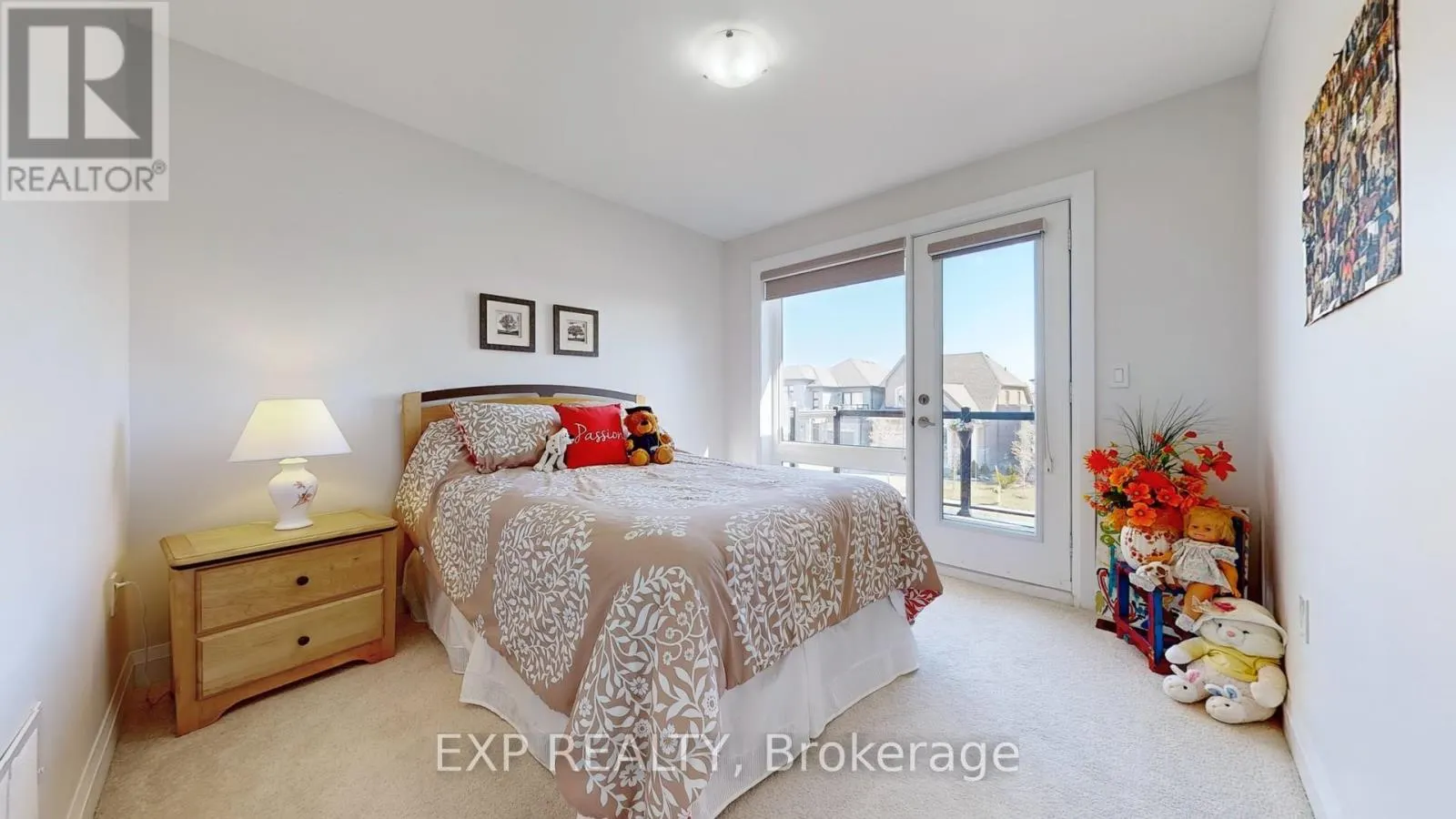 44 FESTIVAL COURT S