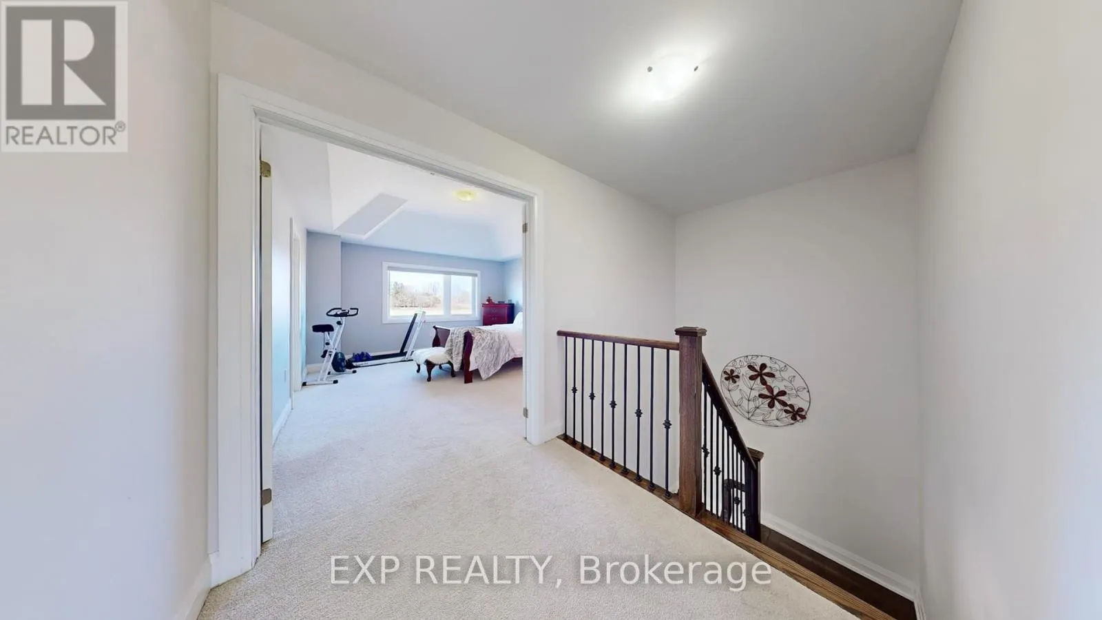 44 FESTIVAL COURT S