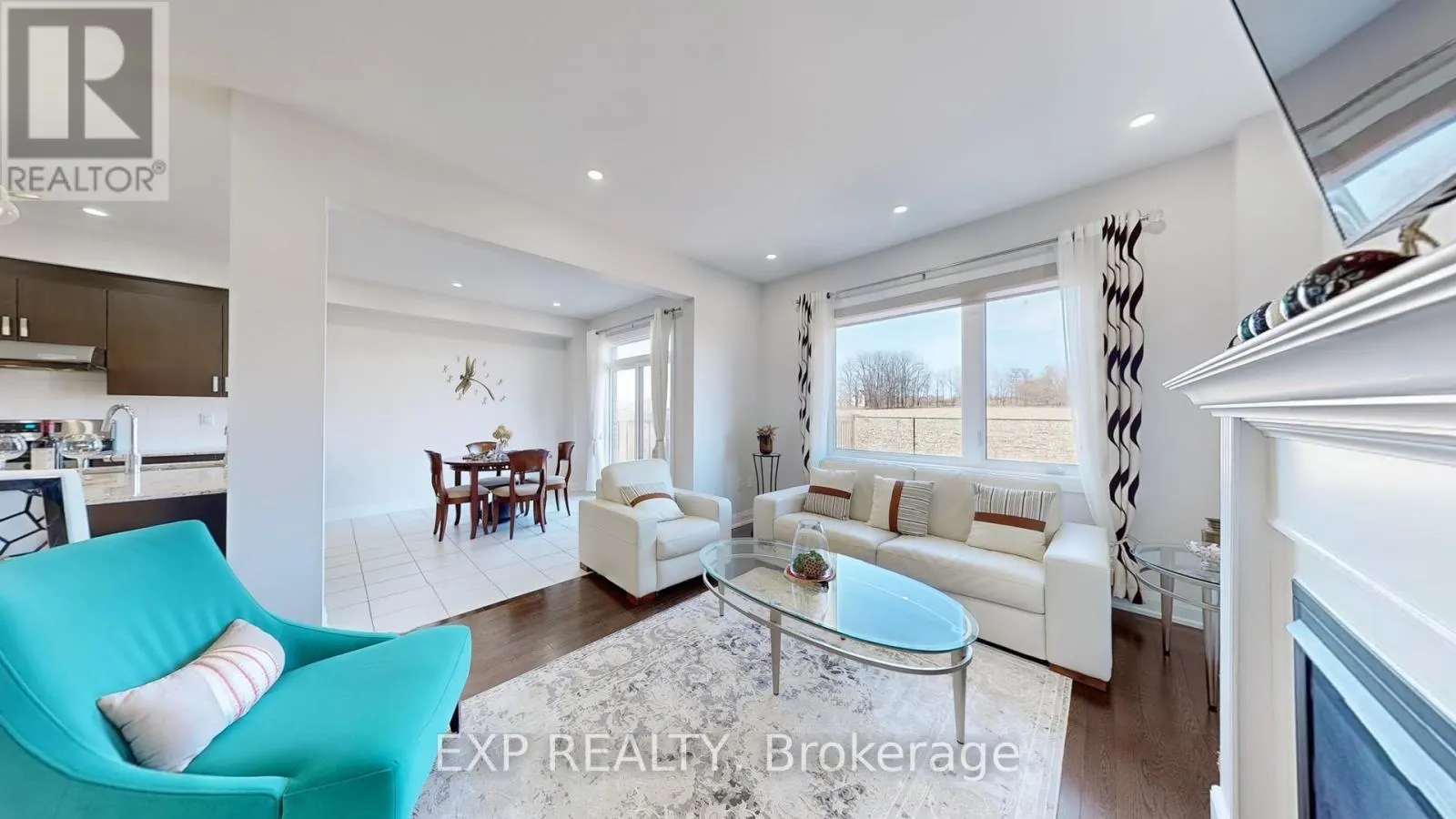 44 FESTIVAL COURT S