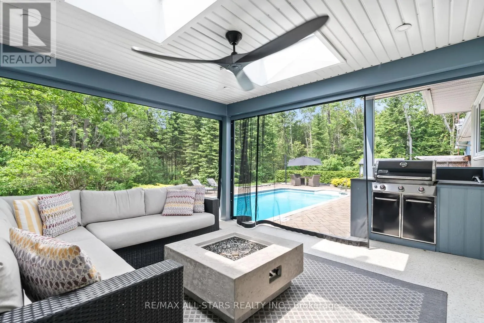 523 DAVIS DRIVE