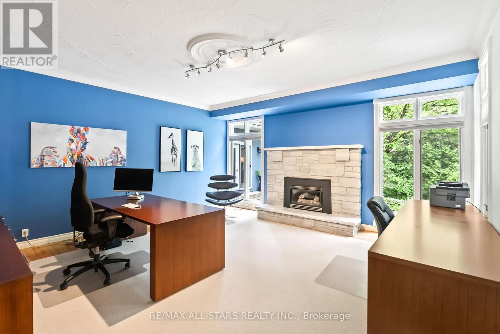 523 DAVIS DRIVE