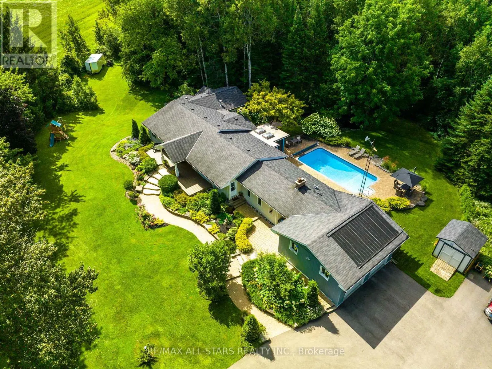 523 DAVIS DRIVE