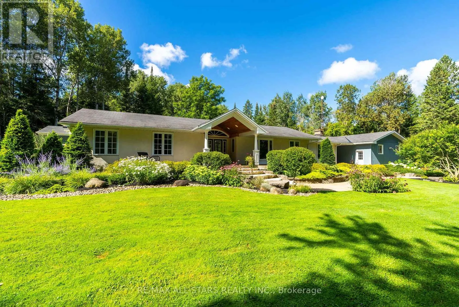 523 DAVIS DRIVE