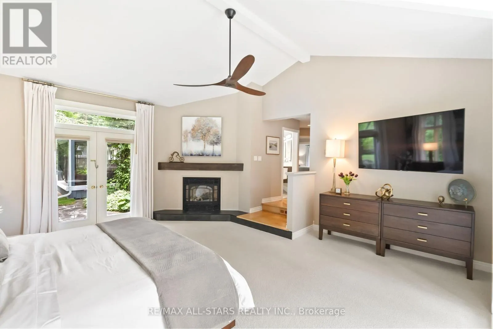 523 DAVIS DRIVE