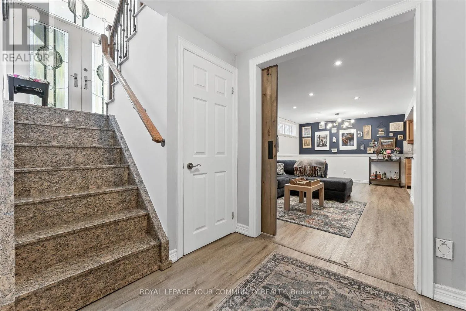 19 WELLER CRESCENT