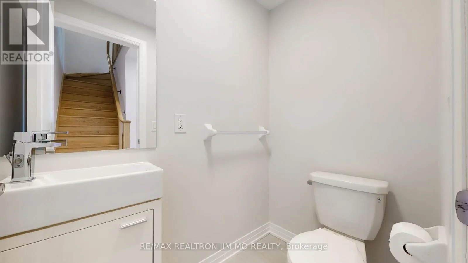 16 - 50 BAYNES WAY