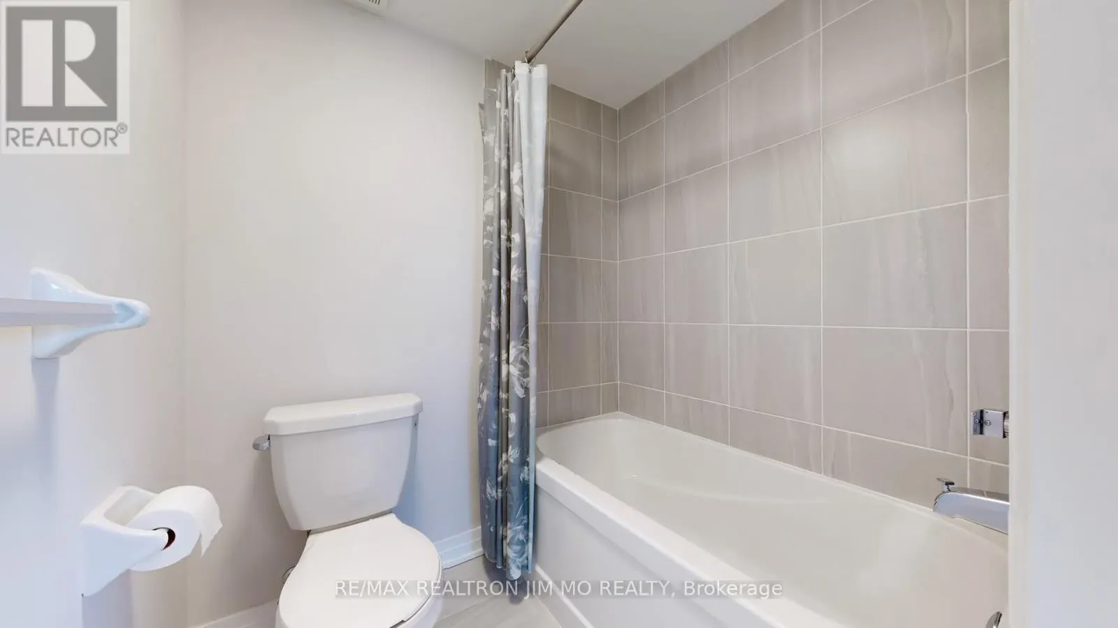 16 - 50 BAYNES WAY