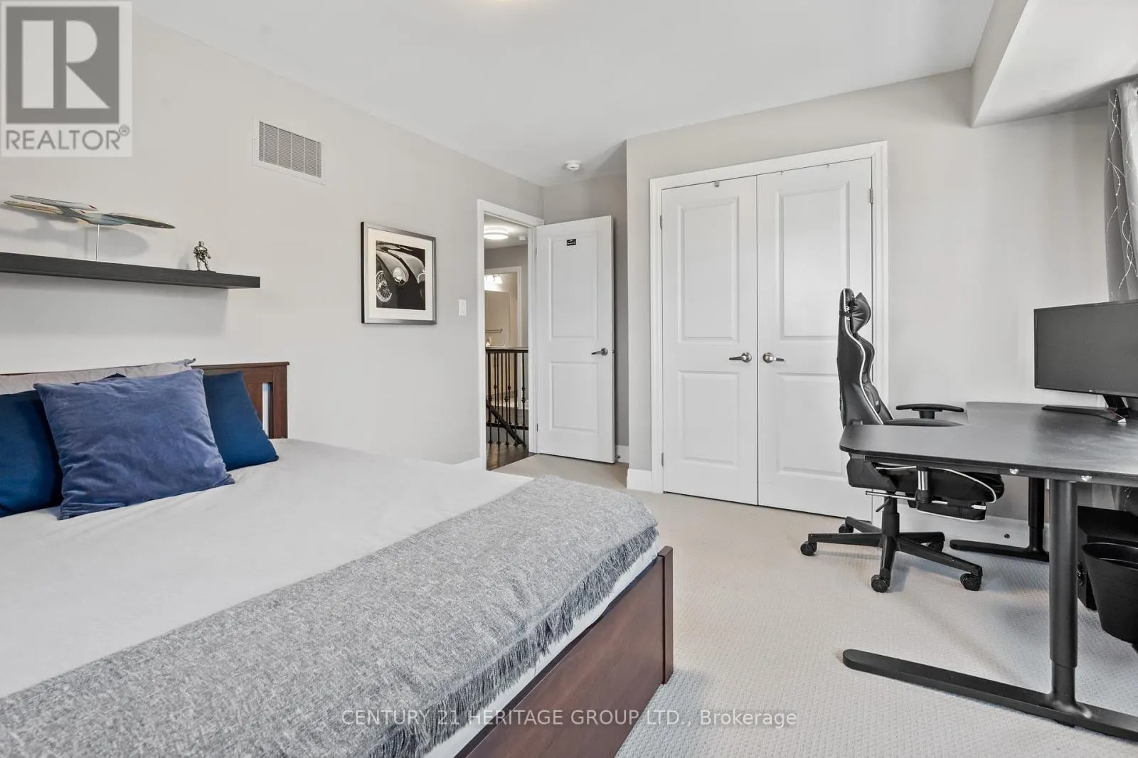64 WELLS ORCHARD CRESCENT