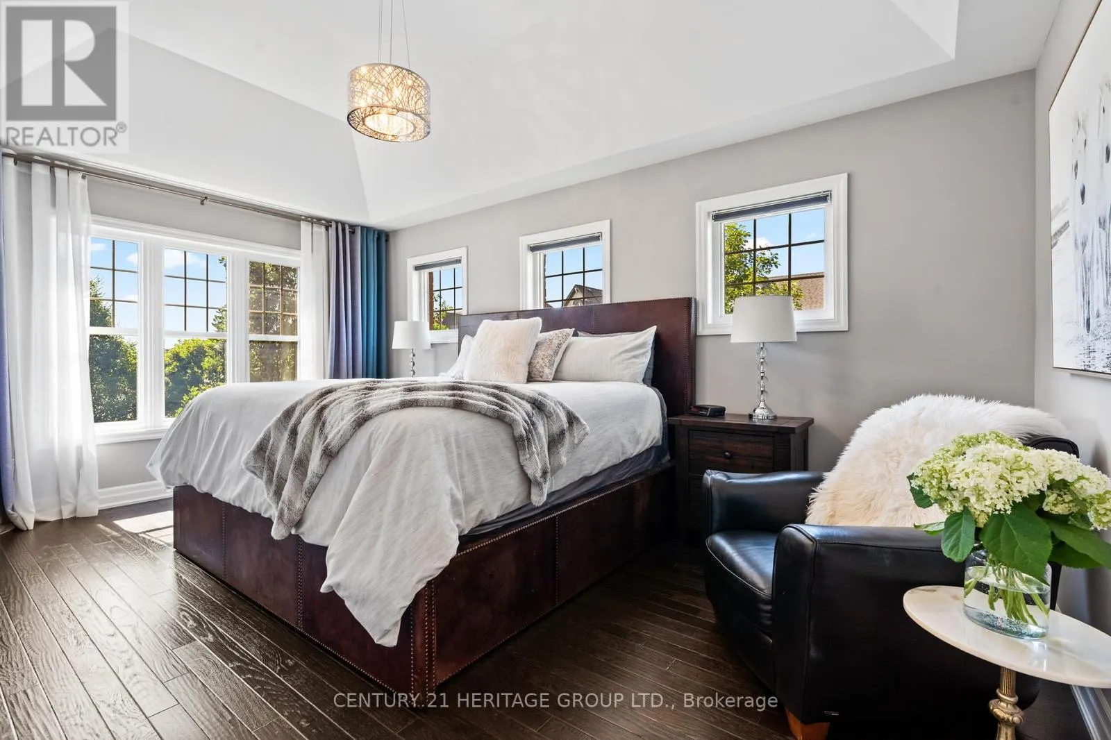 64 WELLS ORCHARD CRESCENT