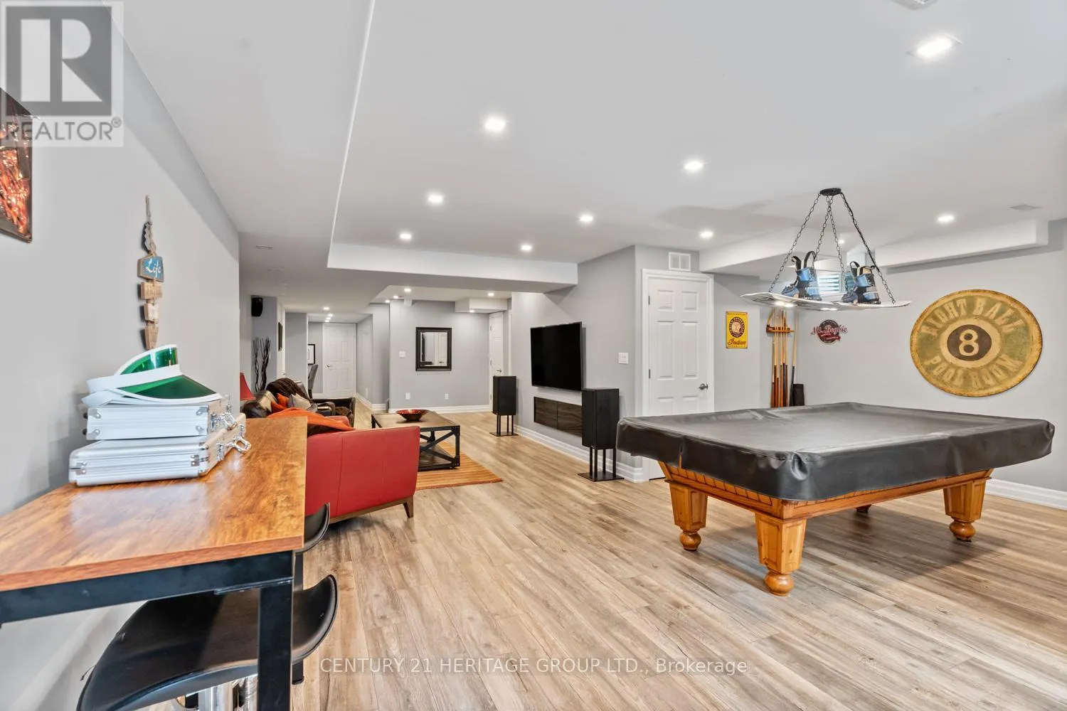 64 WELLS ORCHARD CRESCENT