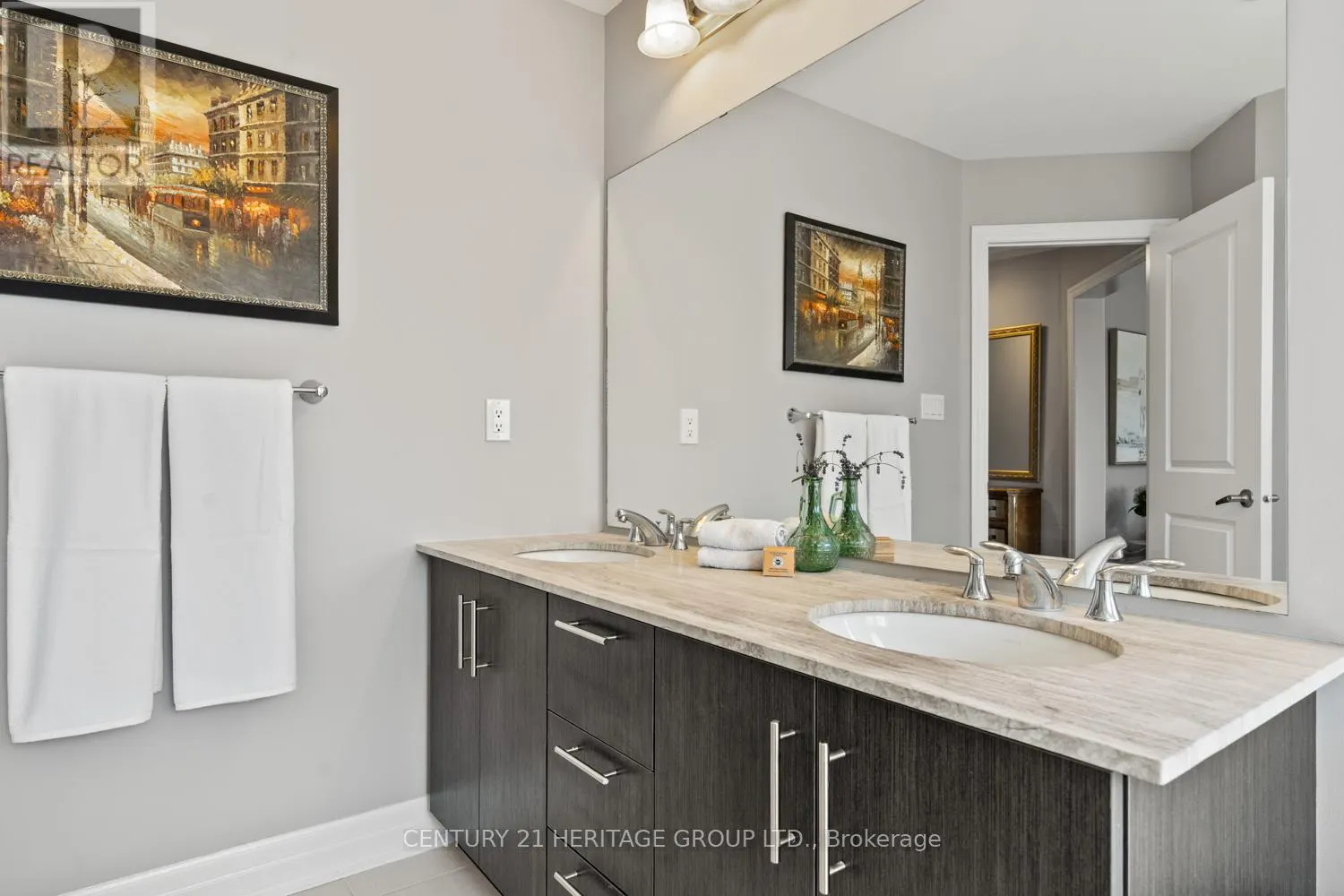 64 WELLS ORCHARD CRESCENT