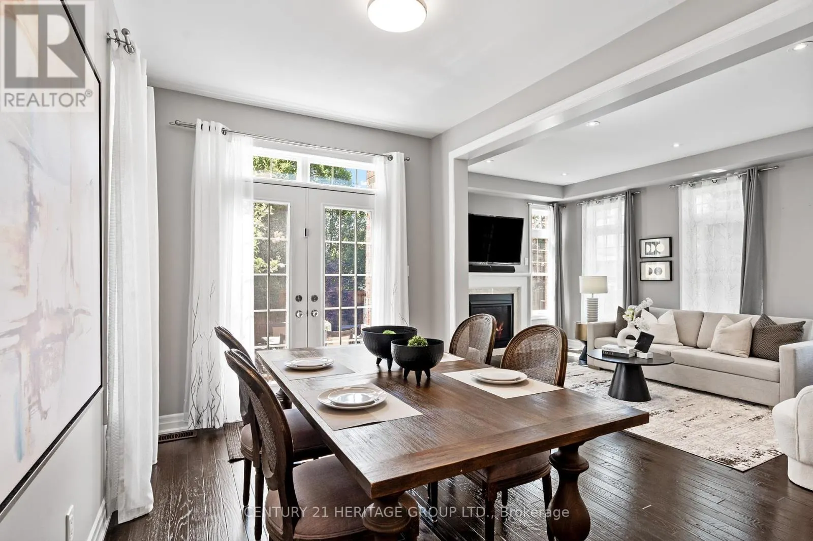 64 WELLS ORCHARD CRESCENT