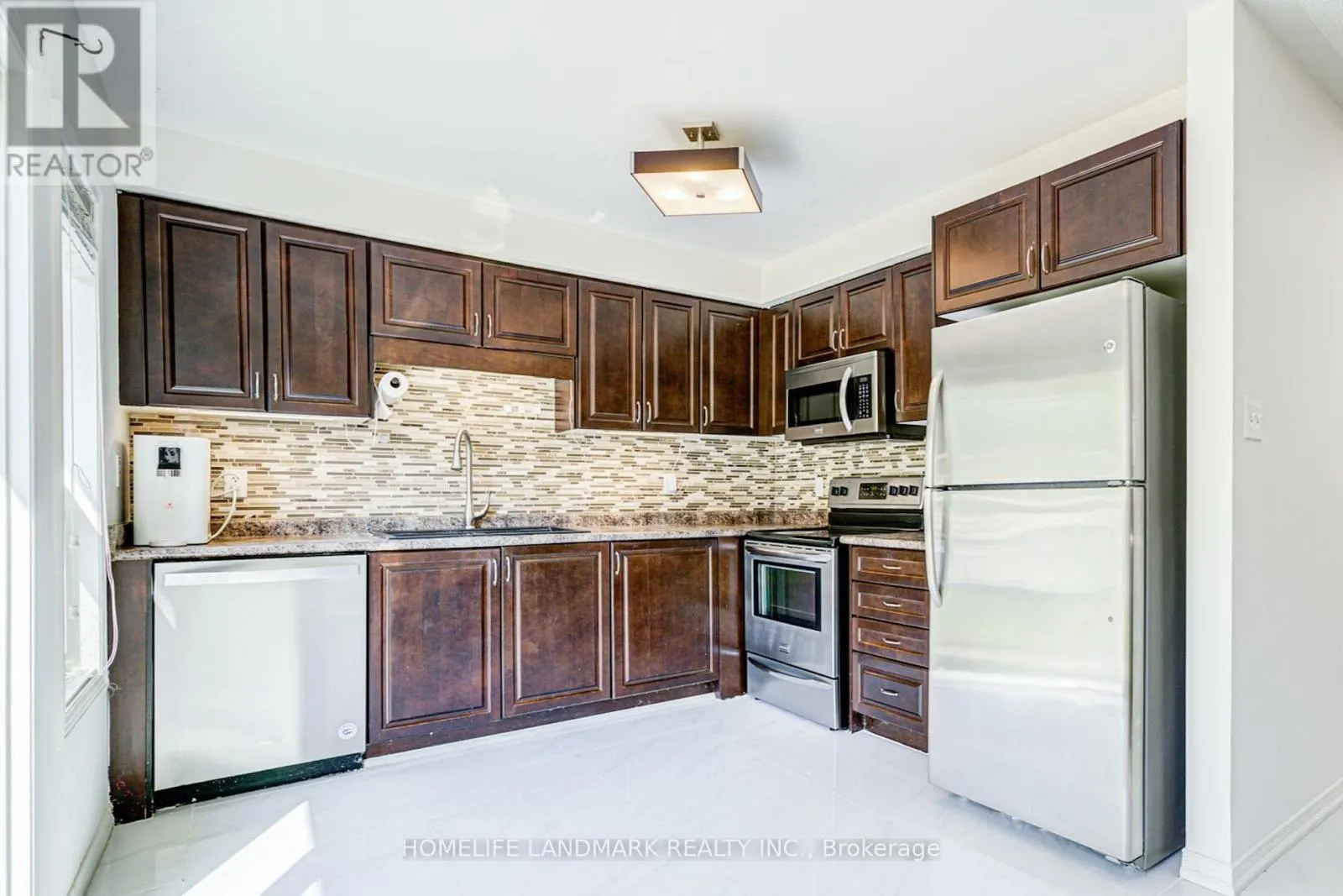 55 LEWIS HONEY DRIVE