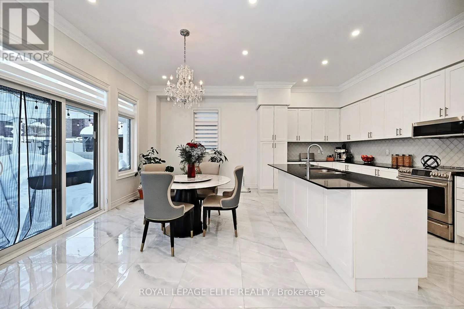 39 HOLLAND VISTA STREET