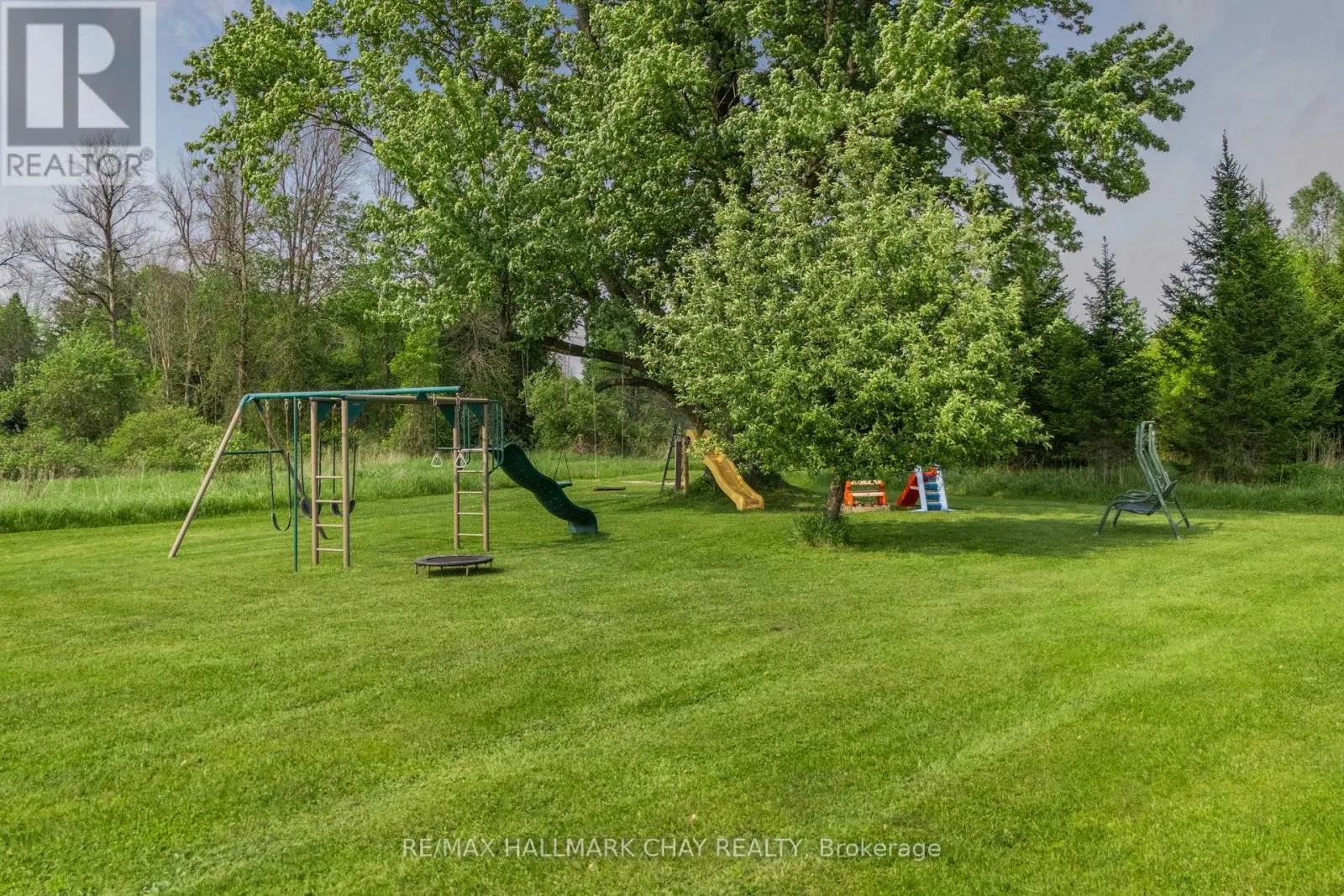 9205 MCKINNON ROAD
