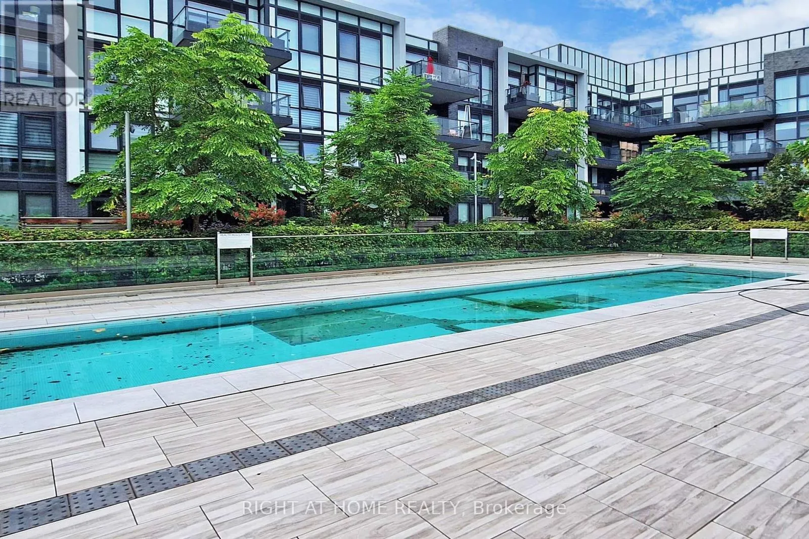 123 - 375 SEA RAY AVENUE