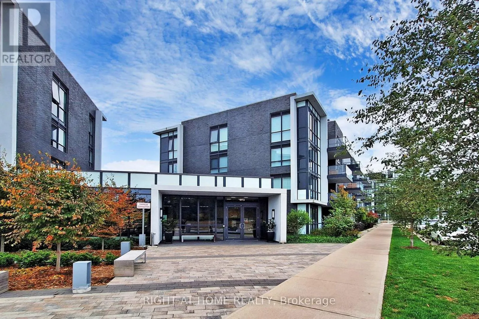123 - 375 SEA RAY AVENUE