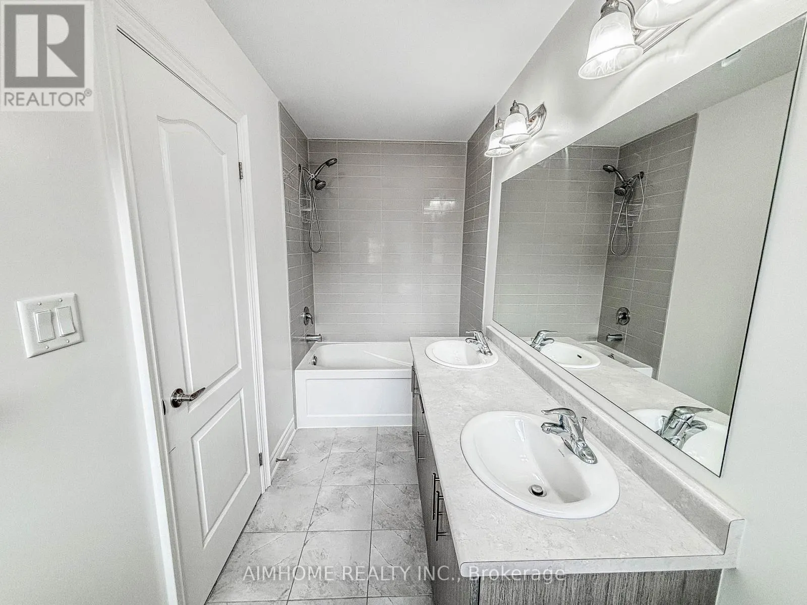 1 BRIARFIELD AVENUE