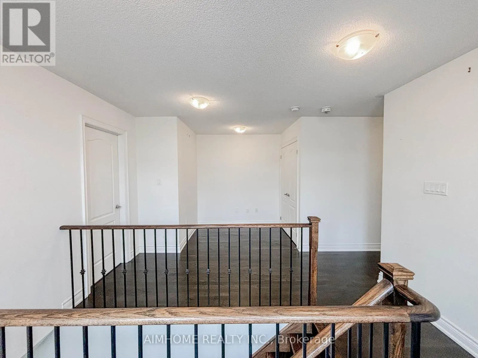 1 BRIARFIELD AVENUE