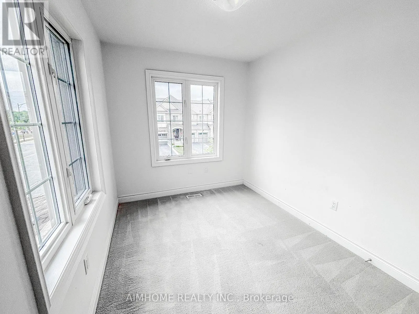 1 BRIARFIELD AVENUE