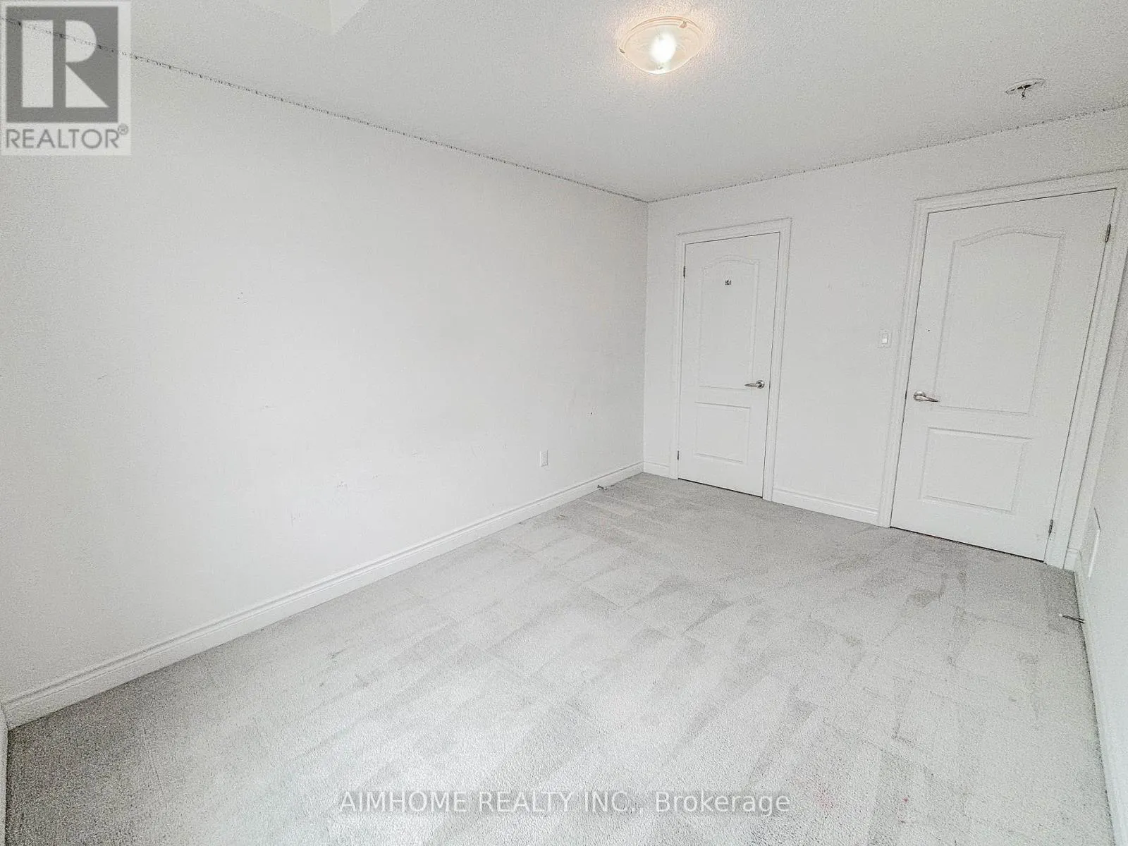 1 BRIARFIELD AVENUE