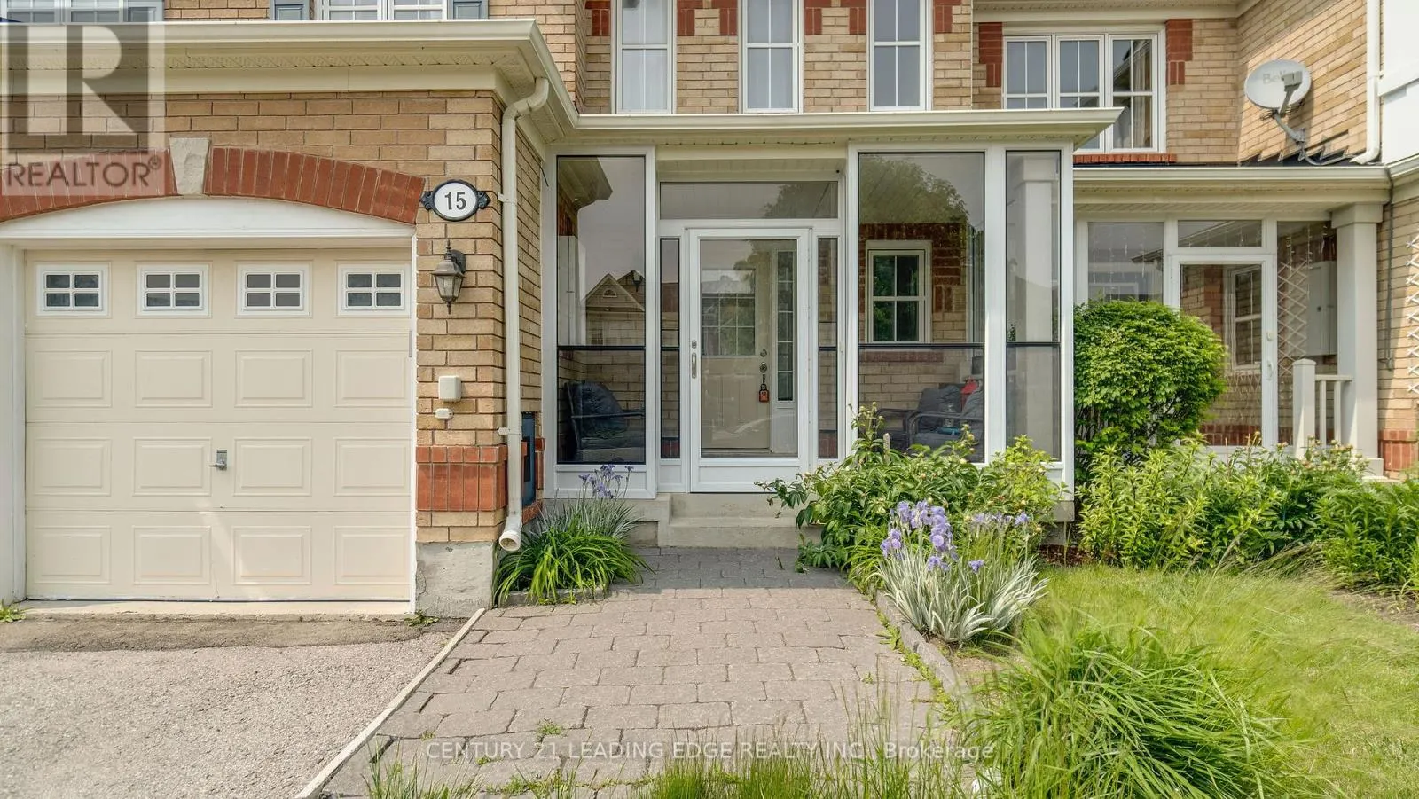 15 JAMESWAY CRESCENT