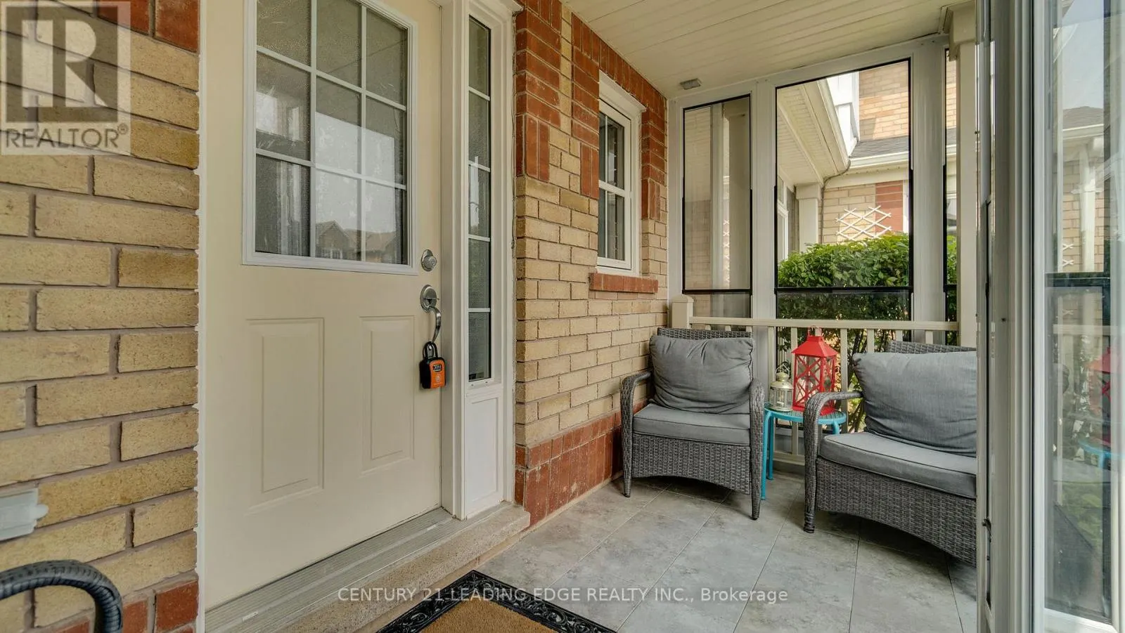 15 JAMESWAY CRESCENT