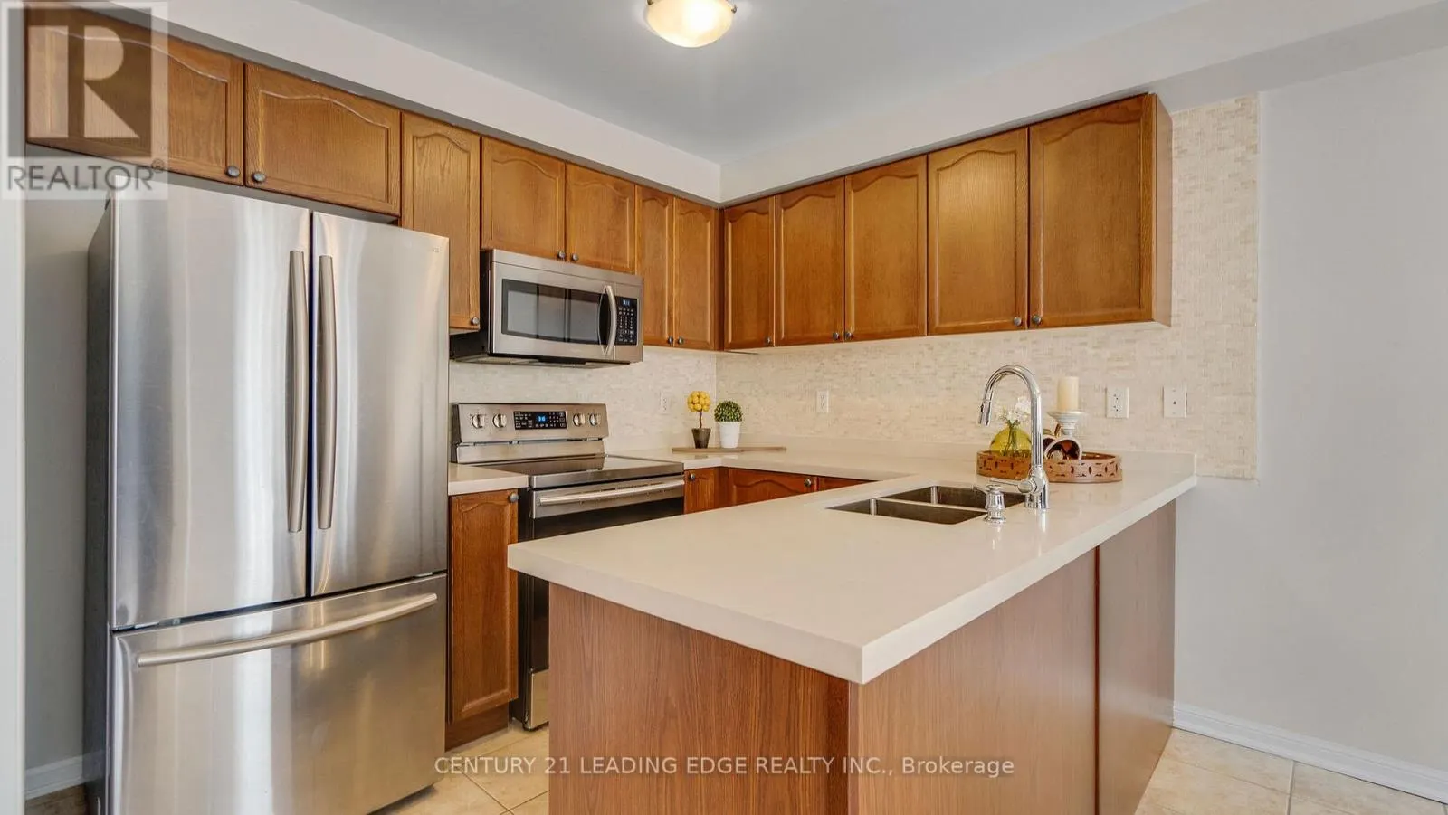 15 JAMESWAY CRESCENT