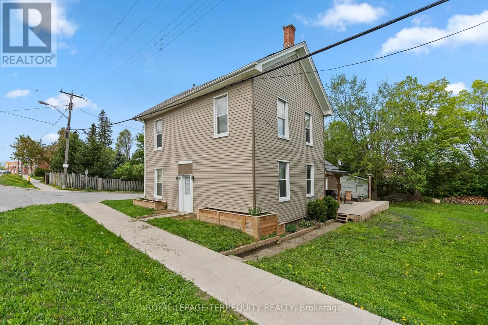 21 ALBERT STREET S