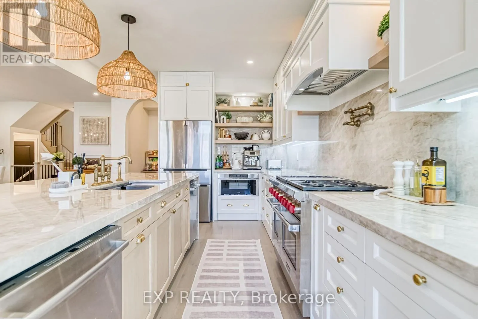 42 MEADOW VISTA CRESCENT