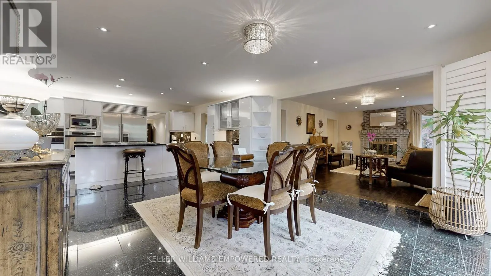 788 WOODLAND ACRES CRESCENT