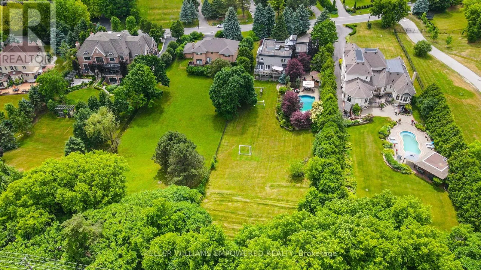 788 WOODLAND ACRES CRESCENT