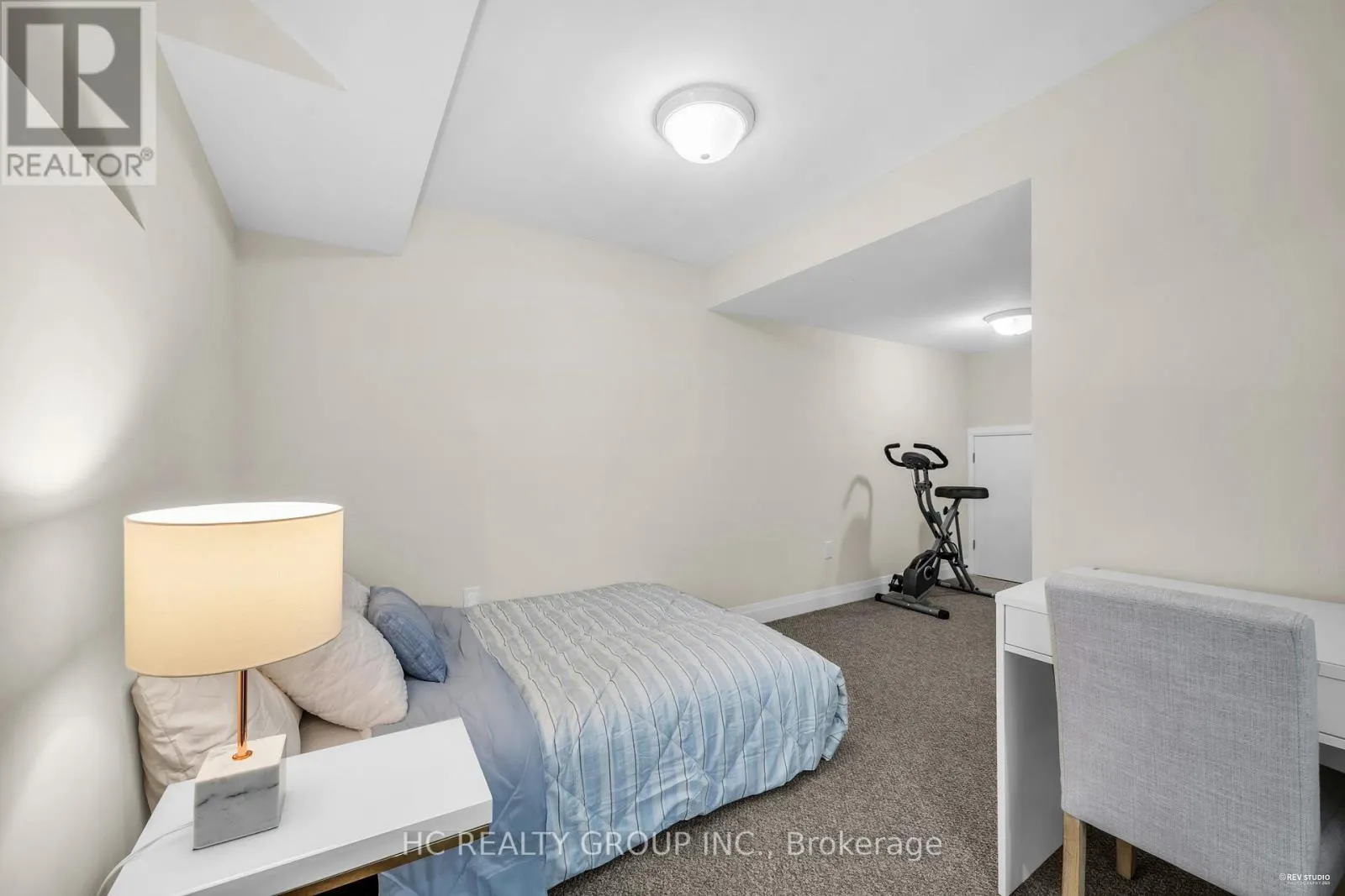 41 MCCONAGHY COURT